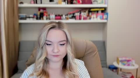 Snapshot of kara_smith_ chatting on June 26, 2026, 11:20 pm Kara. Off from 15th till 24th of December online show from June 26, 2026, 11:20 pm