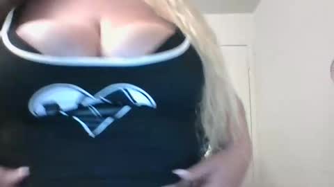 karamelbaby89 online show from May 13, 2026, 1:14 am