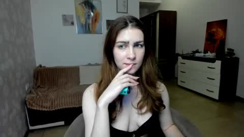 Snapshot of karawill chatting on August 4, 2026, 4:37 am KaraWill online show from August 4, 2026, 4:37 am