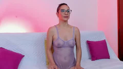 Karen online show from April 1, 2026, 1:50 am