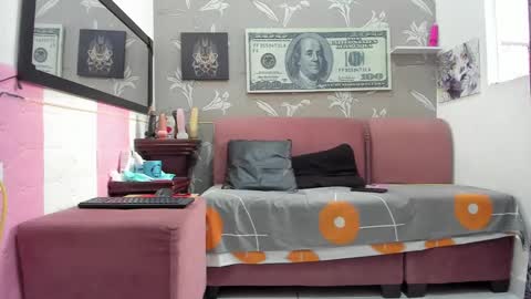 Karen online show from January 14, 2025, 7:21 pm