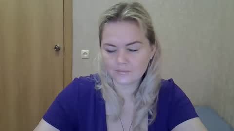 karennelsonx online show from March 7, 2026, 11:07 am