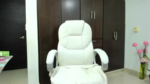 kariitto___ds online show from January 20, 2025, 2:53 am