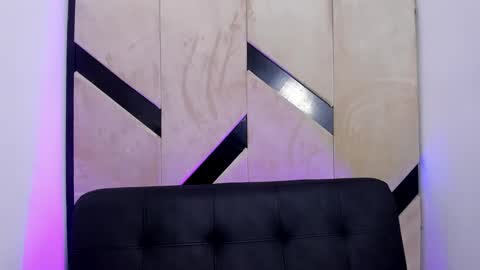 Snapshot of karina_aurora chatting on March 8, 2025, 6:32 am karina_aurora online show from March 8, 2025, 6:32 am