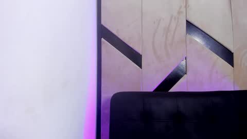 Snapshot of karina_aurora chatting on March 8, 2025, 9:39 am karina_aurora online show from March 8, 2025, 9:39 am