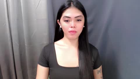 Snapshot of karina_fuckdoll chatting on May 21, 2026, 7:15 am I AM BELLE online show from May 21, 2026, 7:15 am