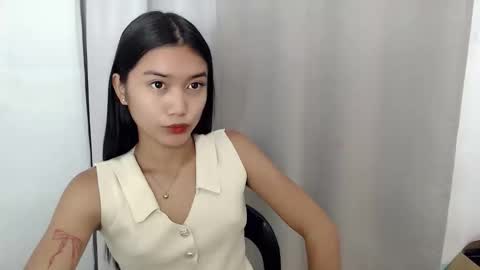 Snapshot of karina_goddess chatting on October 1, 2025, 8:09 am karina online show from October 1, 2025, 8:09 am