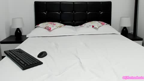 Karina online show from December 13, 2024, 1:22 pm