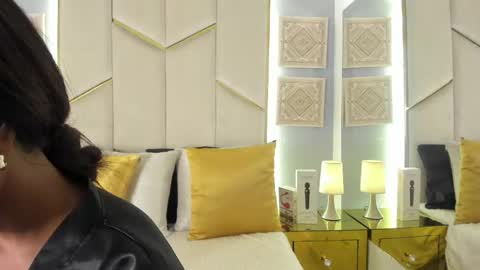 Snapshot of karinaacox chatting on May 5, 2026, 12:35 pm karinaacox online show from May 5, 2026, 12:35 pm