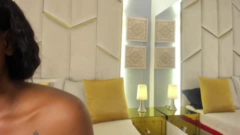 Snapshot of karinaacox chatting on May 27, 2026, 12:35 pm karinaacox online show from May 27, 2026, 12:35 pm