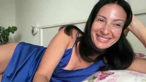 Snapshot of karinablair chatting on September 26, 2025, 2:43 pm Karina online show from September 26, 2025, 2:43 pm