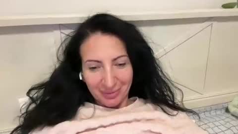 Snapshot of karinablair chatting on February 25, 2026, 5:55 pm Karina online show from February 25, 2026, 5:55 pm