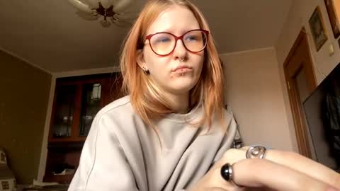 Karina online show from April 23, 2026, 7:52 am