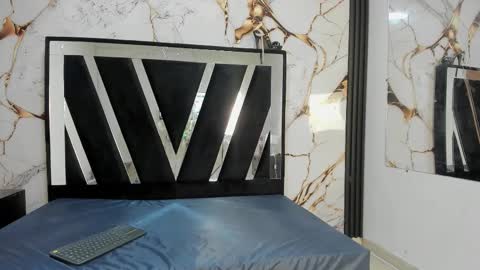 Snapshot of karinasimonz chatting on October 16, 2025, 6:53 pm KarinaSimonz online show from October 16, 2025, 6:53 pm