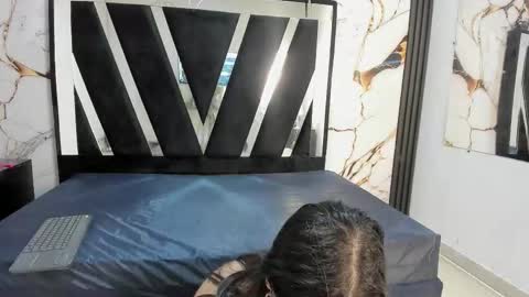 Snapshot of karinasimonz chatting on October 18, 2025, 6:52 pm KarinaSimonz online show from October 18, 2025, 6:52 pm