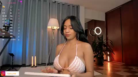 Snapshot of karinnixx chatting on June 23, 2026, 5:00 pm Karin online show from June 23, 2026, 5:00 pm