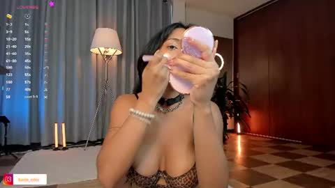 Snapshot of karinnixx chatting on July 9, 2026, 6:56 pm Karin online show from July 9, 2026, 6:56 pm