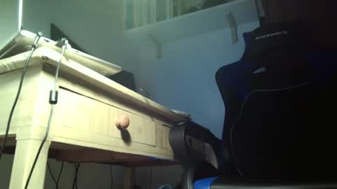 Snapshot of karl0one chatting on February 7, 2025, 3:30 pm karl0one online show from February 7, 2025, 3:30 pm