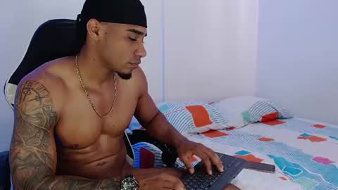 karl_jensennxx online show from August 2, 2026, 9:24 pm
