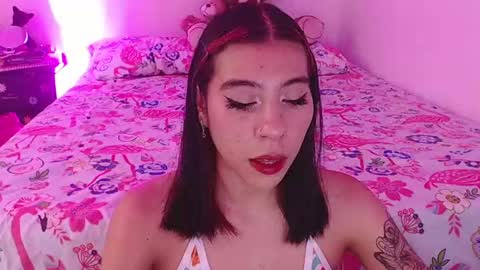 Snapshot of karla0524 chatting on September 17, 2025, 2:24 am KARLA online show from September 17, 2025, 2:24 am