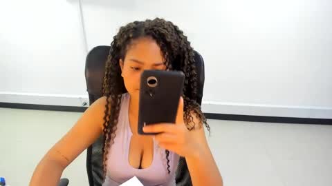 Snapshot of karla_cg chatting on March 5, 2025, 11:16 pm karla_cg online show from March 5, 2025, 11:16 pm