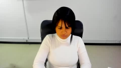 Snapshot of karla_cg chatting on September 29, 2025, 8:02 pm karla_cg online show from September 29, 2025, 8:02 pm