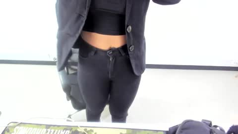 Snapshot of karla_cg chatting on October 7, 2025, 2:47 pm karla_cg online show from October 7, 2025, 2:47 pm