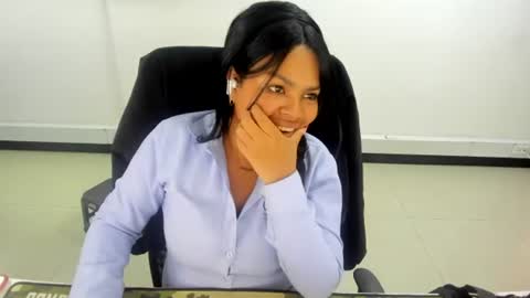karla_cg online show from July 22, 2026, 9:28 pm