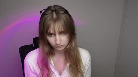 Snapshot of karla_flower chatting on September 27, 2025, 11:15 am Karla online show from September 27, 2025, 11:15 am