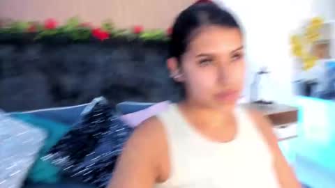 Snapshot of karla_gonzaless chatting on January 14, 2026, 6:35 pm Karla Gonzaless online show from January 14, 2026, 6:35 pm