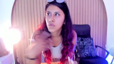 Snapshot of karla_gonzaless chatting on June 2, 2026, 6:54 pm Karla Gonzaless online show from June 2, 2026, 6:54 pm