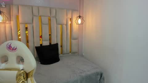 Snapshot of karla_hernandez chatting on January 21, 2025, 10:52 am Karla online show from January 21, 2025, 10:52 am