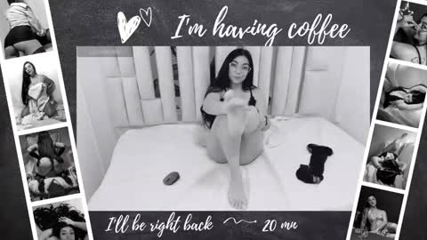 Snapshot of karla_hernandez chatting on October 15, 2025, 10:48 am Karla online show from October 15, 2025, 10:48 am