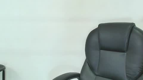 karla_hilton1 online show from April 25, 2026, 1:41 pm