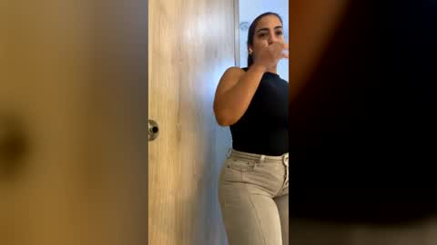 Snapshot of karlla_brown chatting on July 22, 2026, 12:41 pm karlla_brown online show from July 22, 2026, 12:41 pm