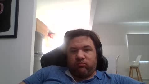 karlmagnus19 online show from June 7, 2026, 4:44 pm
