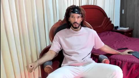 Snapshot of karlmarley1 chatting on December 23, 2025, 5:38 am Karl online show from December 23, 2025, 5:38 am