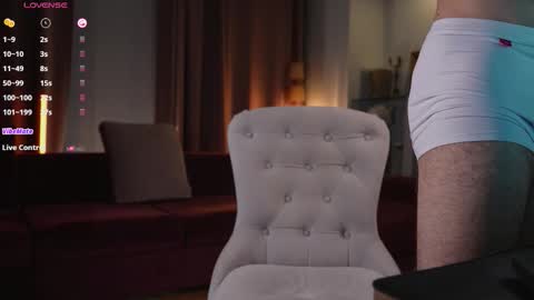 Karlos and Louis online show from February 10, 2026, 3:32 am