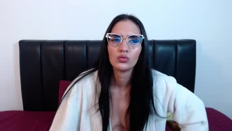 Snapshot of karlota_hank chatting on July 2, 2026, 5:46 am Karlis online show from July 2, 2026, 5:46 am