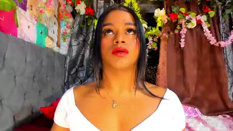 Snapshot of karly_coffe chatting on July 30, 2026, 9:30 am KARLY. online show from July 30, 2026, 9:30 am