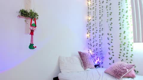 Snapshot of karlye_5 chatting on December 24, 2024, 3:26 pm Karlye online show from December 24, 2024, 3:26 pm