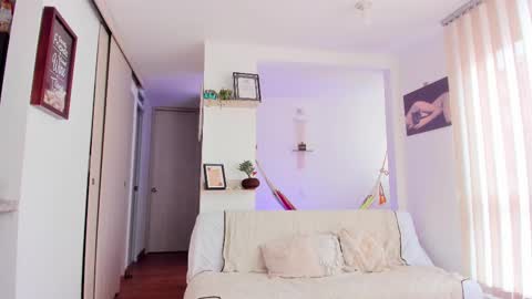 Snapshot of karlye_5 chatting on February 27, 2025, 3:26 pm Karlye online show from February 27, 2025, 3:26 pm