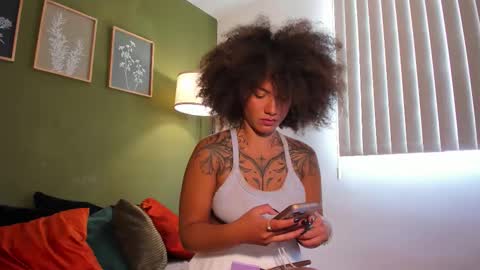 Snapshot of karlye_5 chatting on November 12, 2025, 5:13 pm Karlye online show from November 12, 2025, 5:13 pm