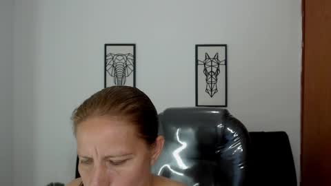 KARLYE online show from February 25, 2025, 3:31 am