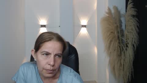 KARLYE online show from January 6, 2026, 1:31 am