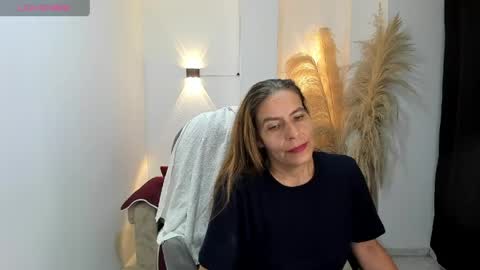KARLYE online show from June 5, 2026, 2:40 am