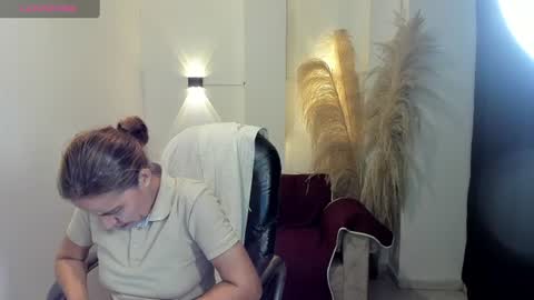 KARLYE online show from June 15, 2026, 2:03 am