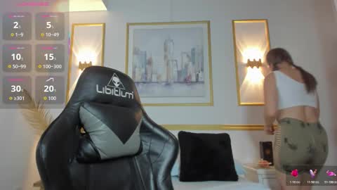 karlyy_ online show from November 27, 2025, 2:02 am