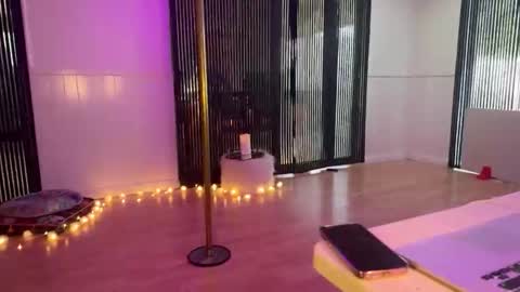 Snapshot of karmarosexx chatting on December 23, 2024, 8:33 am KarmaRosexx online show from December 23, 2024, 8:33 am