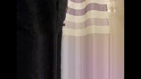 Snapshot of karnyx3 chatting on January 1, 2025, 2:42 pm Karlos Montoya online show from January 1, 2025, 2:42 pm